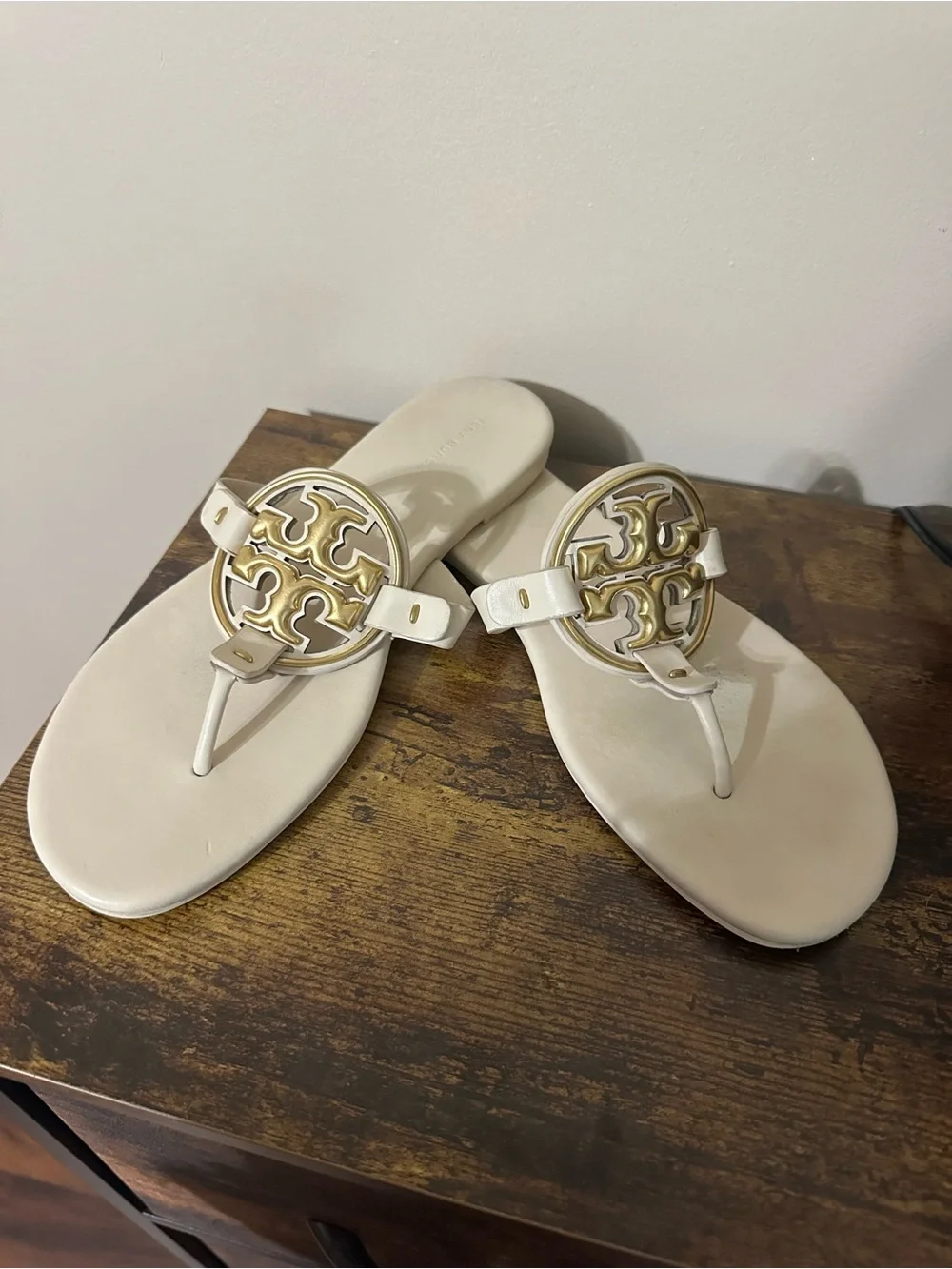 Tory Burch Ivory Leather Logo Thong Sandals with Gold Emblem